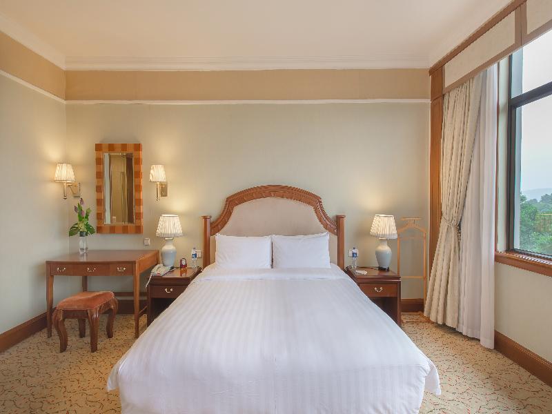 Shangri-la Hangzhou image