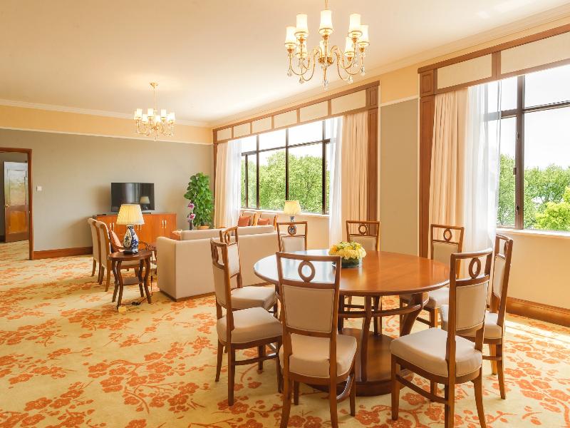 Shangri-la Hangzhou image