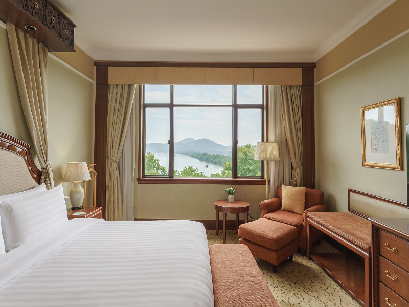 Shangri-la Hangzhou image