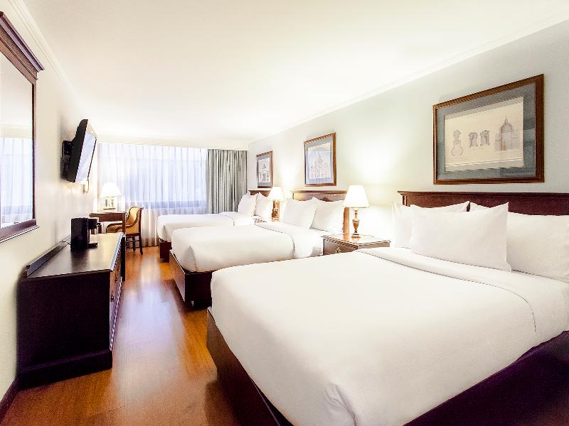 Radisson Bogota Metrotel image