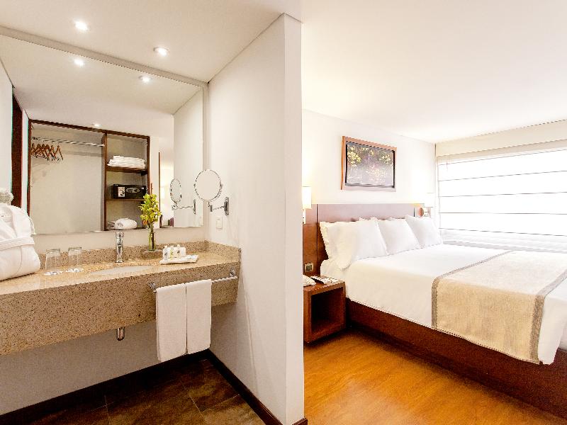 Radisson Bogota Metrotel image