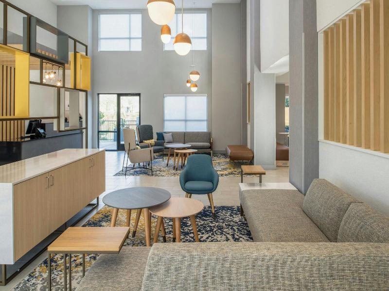 TownePlace Suites by Marriott Portland Airport image