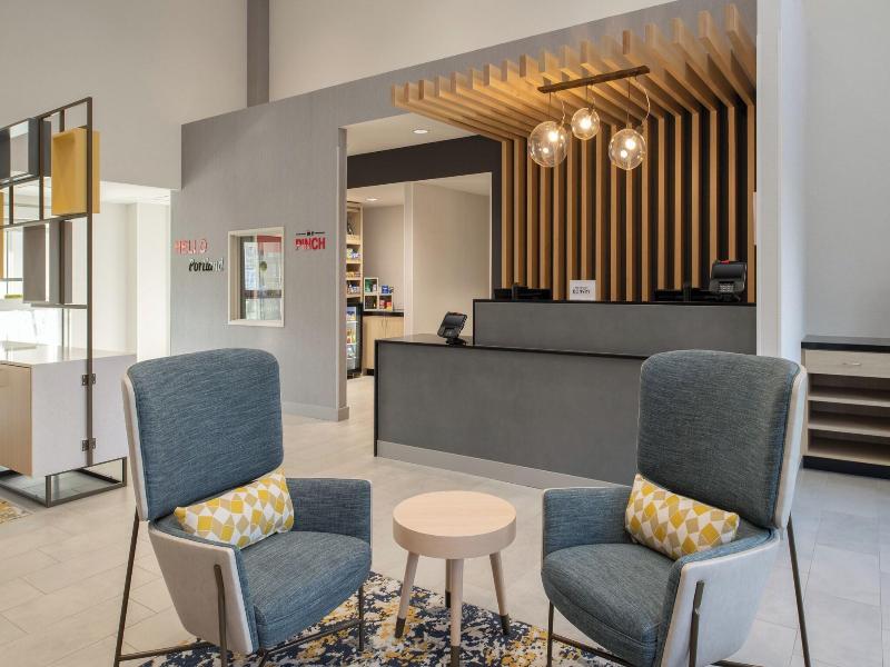 TownePlace Suites by Marriott Portland Airport image