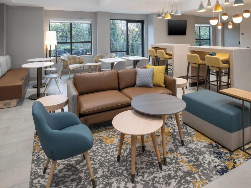 TownePlace Suites by Marriott Portland Airport image