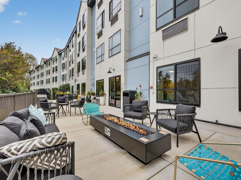 TownePlace Suites by Marriott Portland Airport image