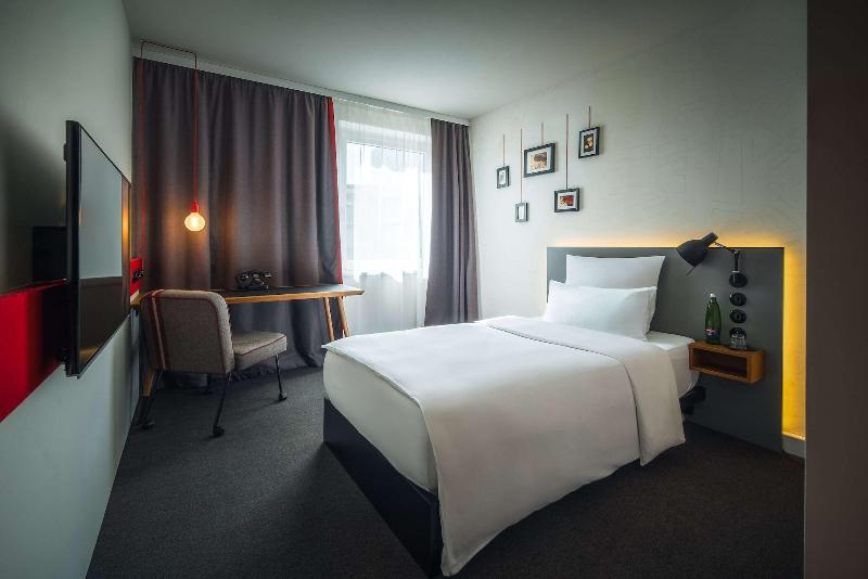 Pentahotel Rostock image