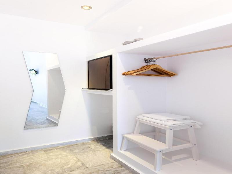 Scorpios Beach Hotel image