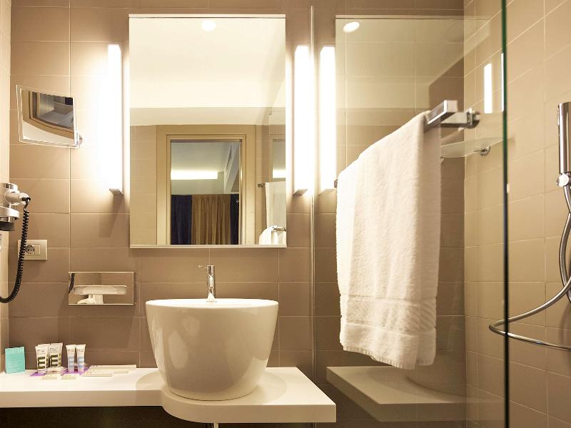Mercure Roma Centro Colosseo image
