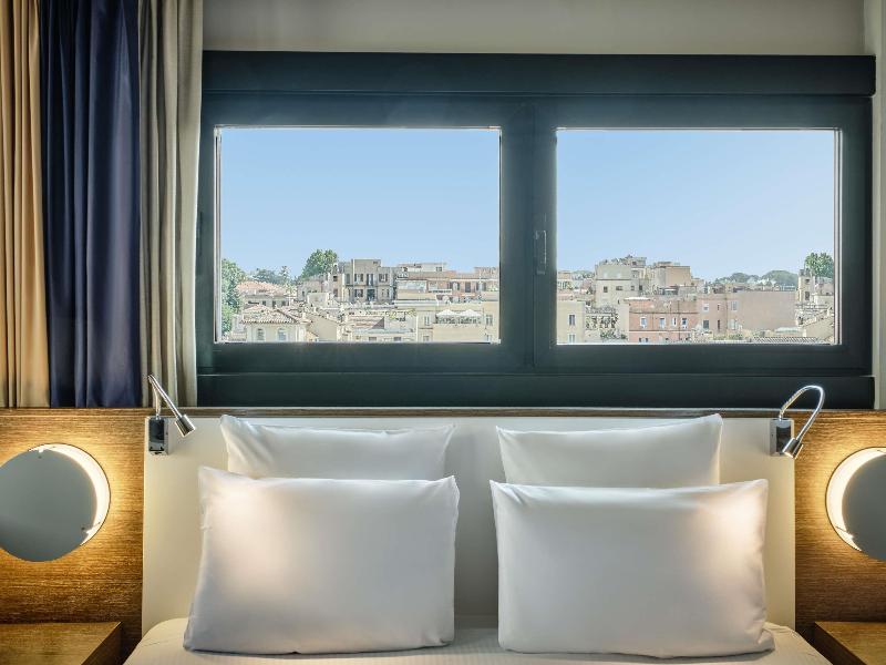 Mercure Roma Centro Colosseo image