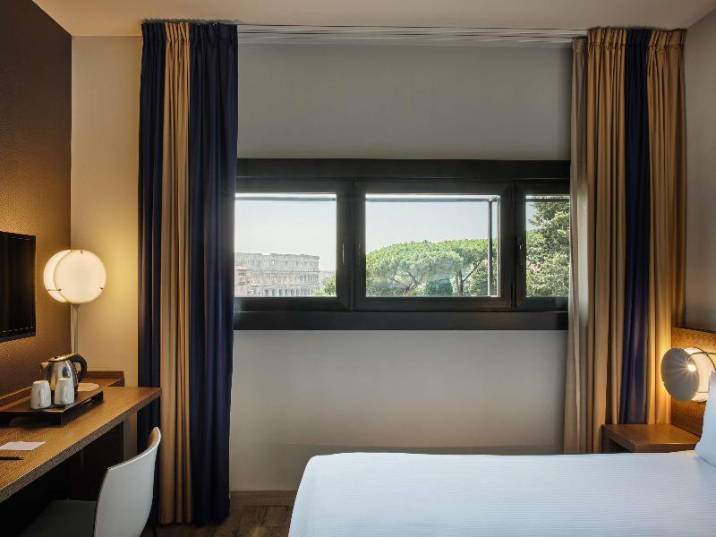 Mercure Roma Centro Colosseo image