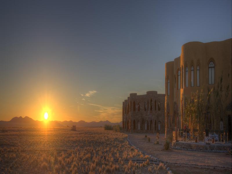 Le Mirage Resort & Spa image