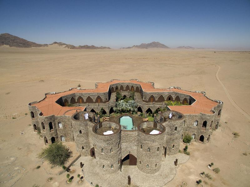 Le Mirage Resort & Spa image