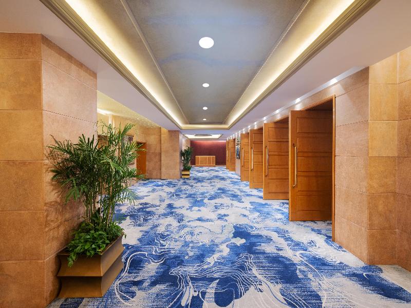 Stay in style at Radisson Blu New World