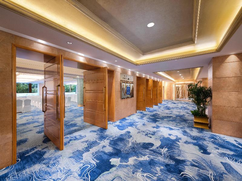 Stay in style at Radisson Blu New World