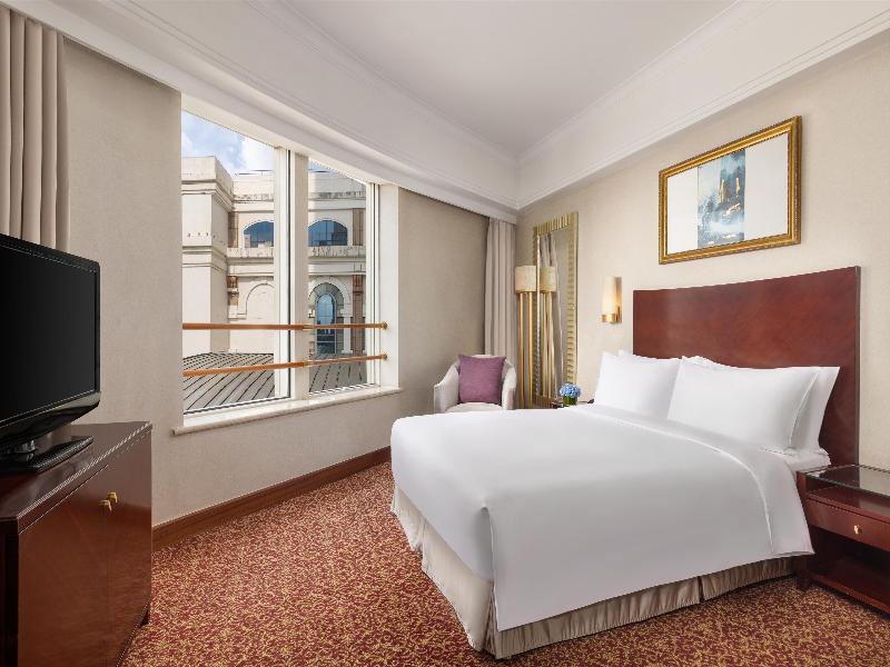 Stay in style at Radisson Blu New World