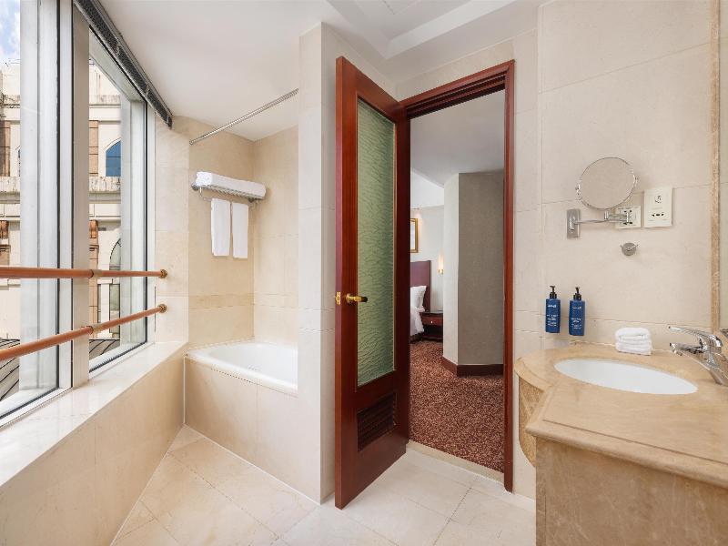 Stay in style at Radisson Blu New World
