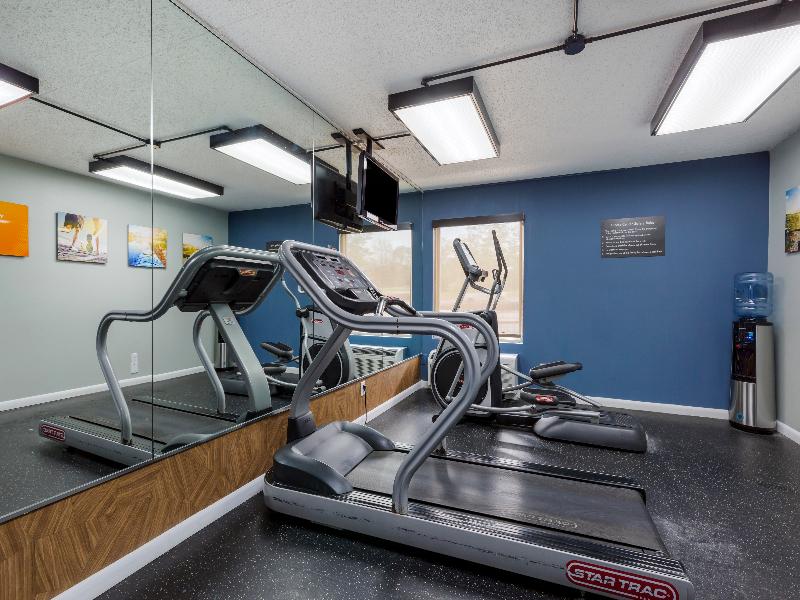 Comfort Inn & Suites Alexandria Area image