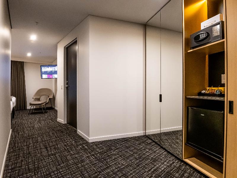 Song Hotel Sydney image