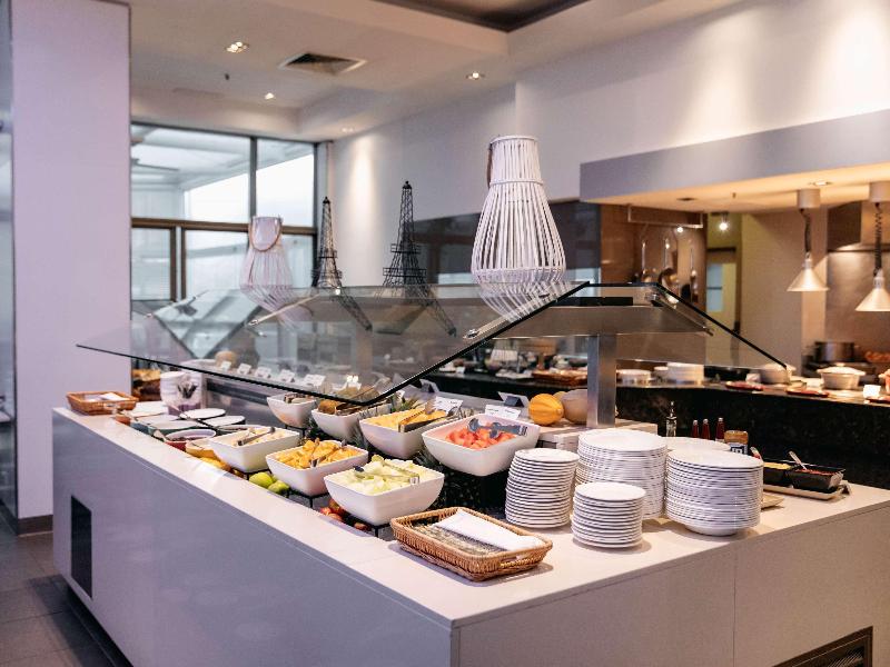 Sofitel Gold Coast Broadbeach image