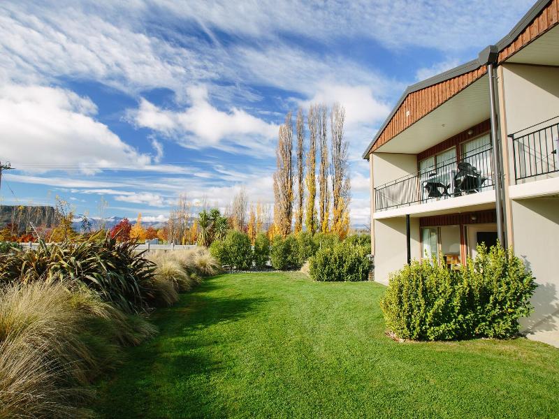 Oakridge Resort Wanaka image