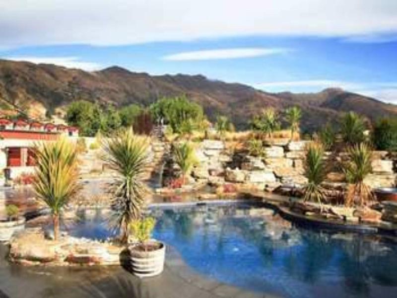 Oakridge Resort Wanaka image