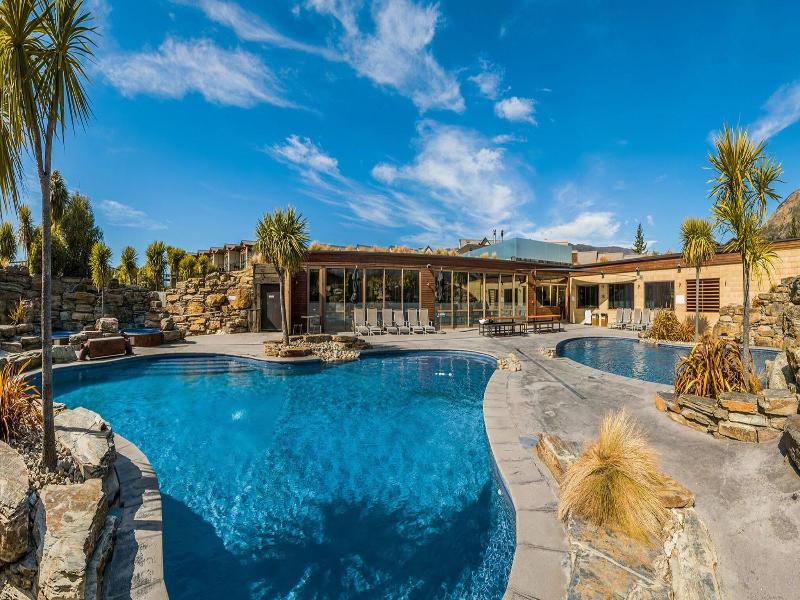 Oakridge Resort Wanaka image