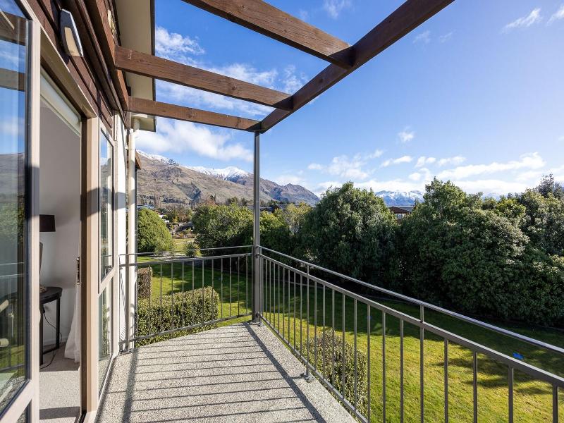 Oakridge Resort Wanaka image