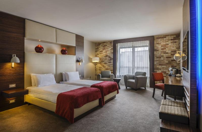 Absolute Hotel Limerick image