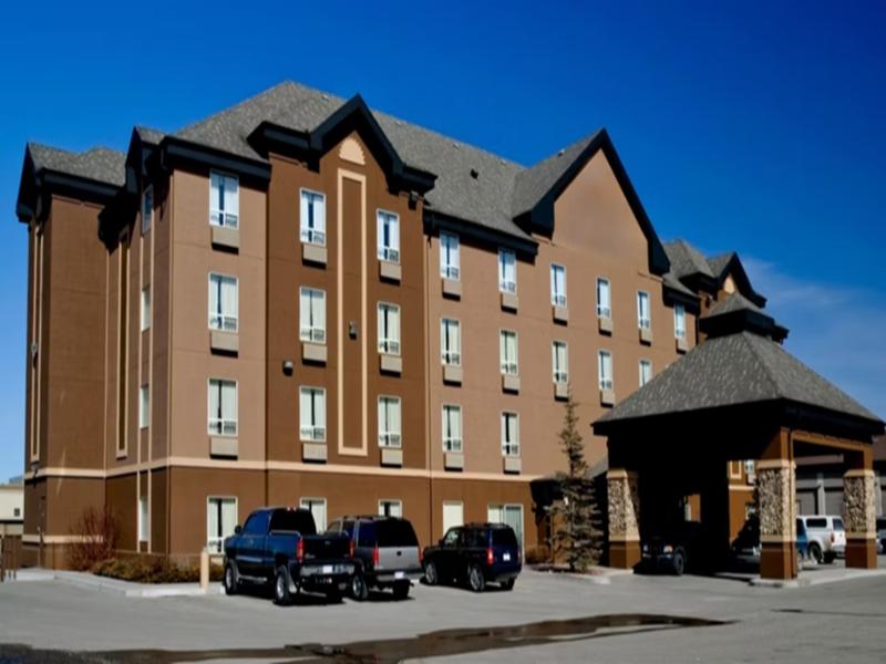 Prairie Crest Calgary Airport by IHG image