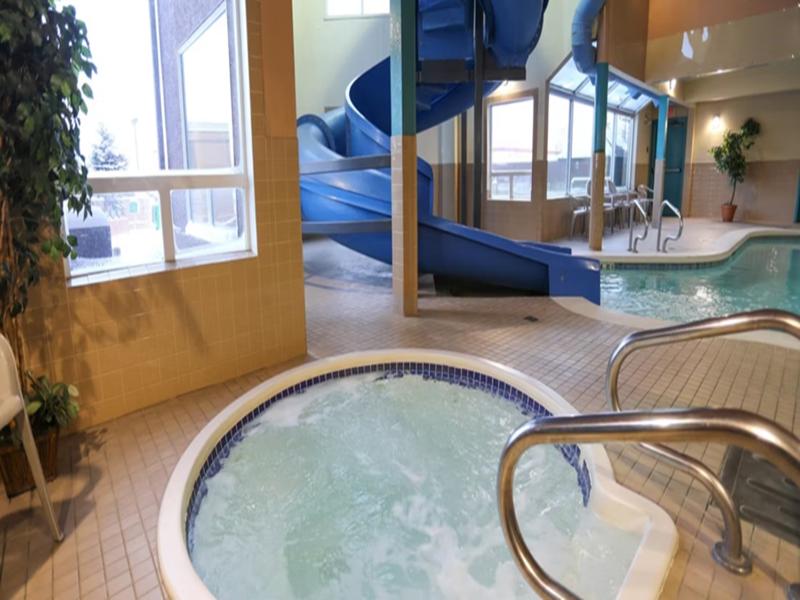 Prairie Crest Calgary Airport by IHG image