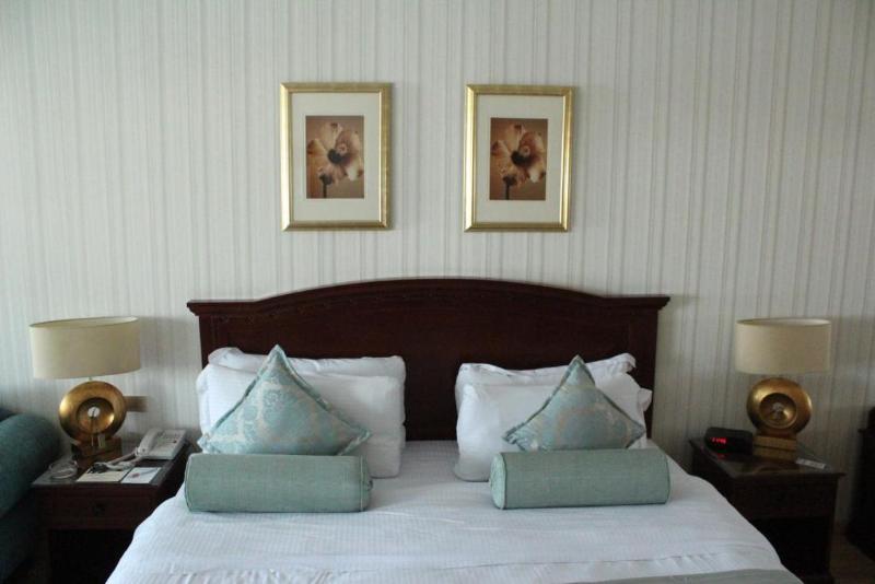 Swiss International Al Hamra Hotel image