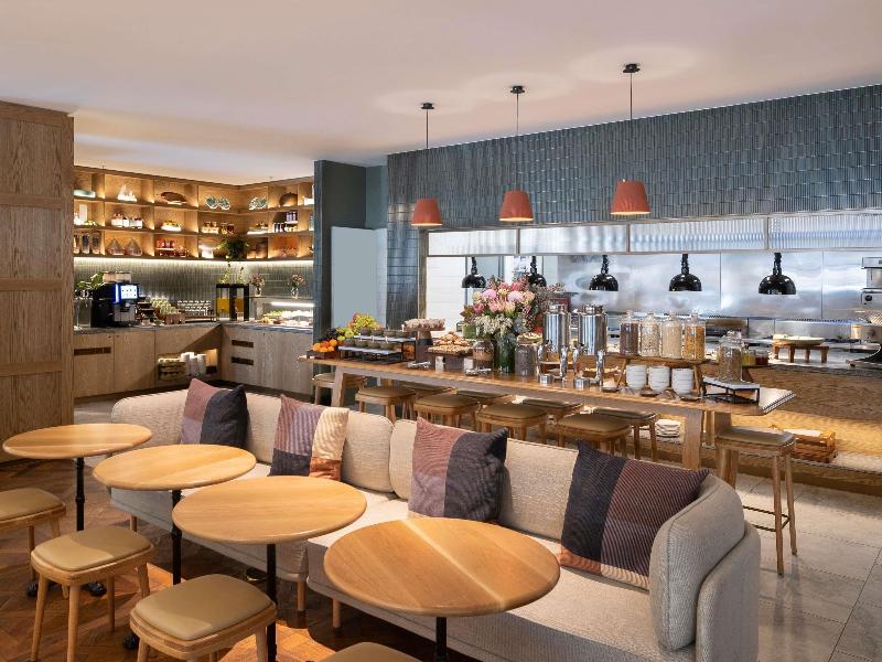 Novotel Sydney City Centre image