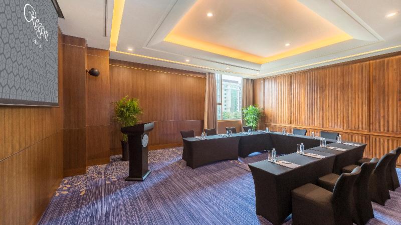Regent Beijing image