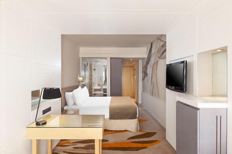 Holiday Inn Cairo Maadi image
