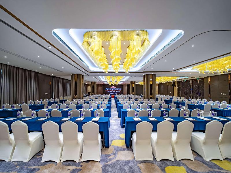 Howard Johnson Paragon Hotel Beijing image