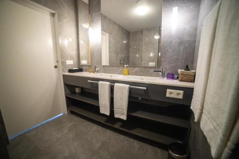 Hotel Hamar image