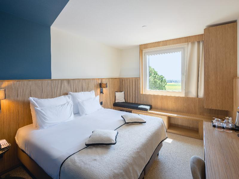 EVERNESS Hotel & Resort image