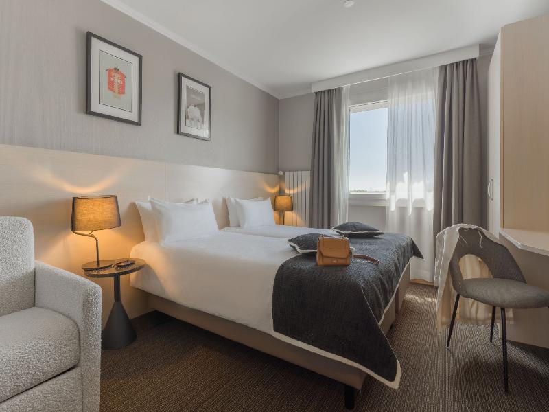 EVERNESS Hotel & Resort image