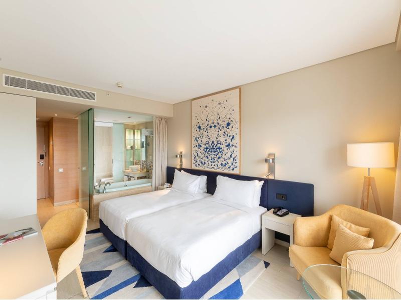 Hilton Vilamoura As Cascatas Golf Resort & Spa image