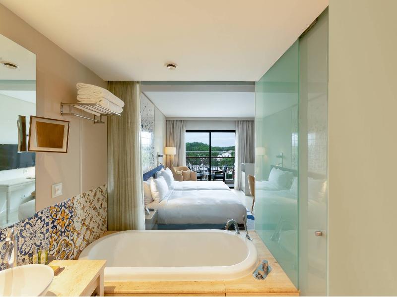 Hilton Vilamoura As Cascatas Golf Resort & Spa image