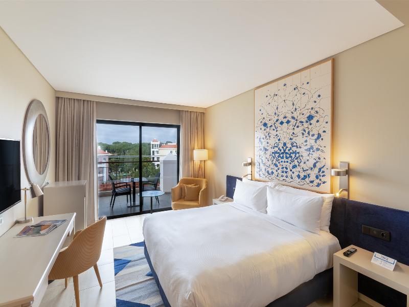 Hilton Vilamoura As Cascatas Golf Resort & Spa image