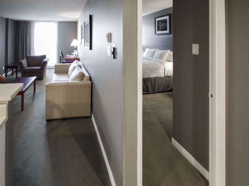 Hotel Faubourg Montreal image