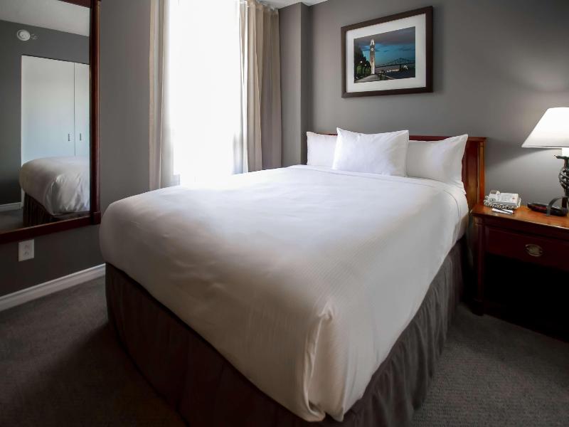 Hotel Faubourg Montreal image