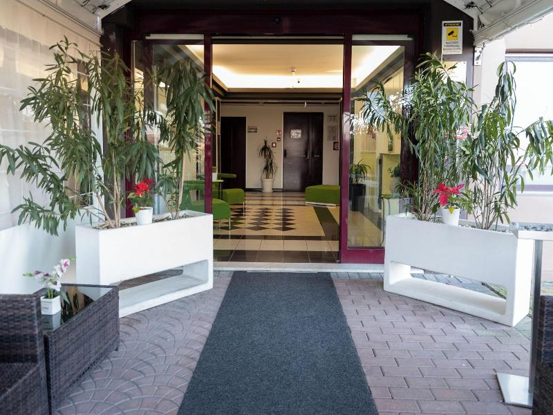 Ayri Hotel image