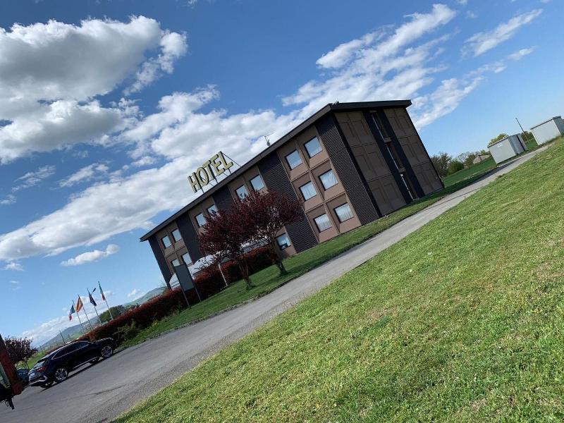 Ayri Hotel image