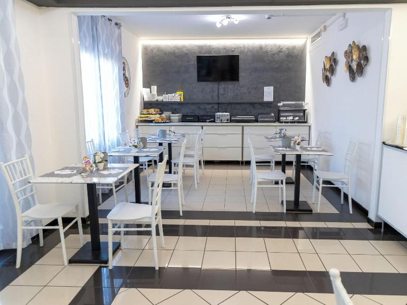 Ayri Hotel image