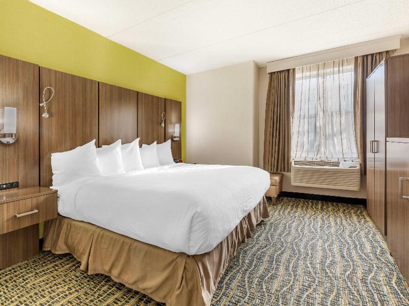 Best Western Plus New Englander image
