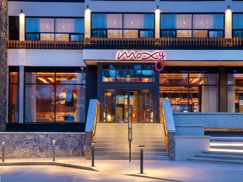 Moxy Banff image