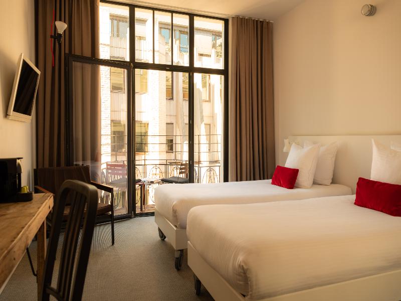 9Hotel Central image