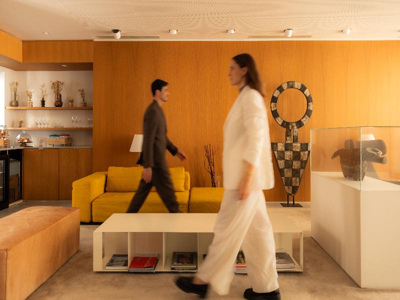 9Hotel Sablon image